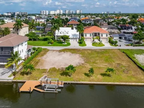 464 Seagull Ave, Naples, FL 34108 photo 13