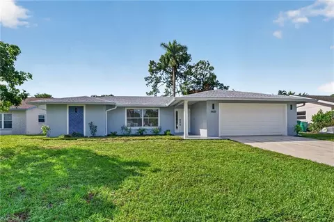Exterior - 4620 Parrot Ave, Naples, FL 34104 photo 2 of 9