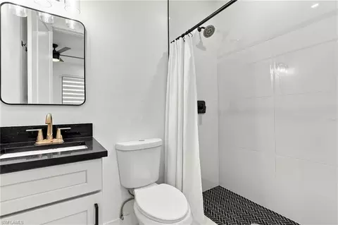 Bath - 3000 47th St SW, Naples, FL 34116 photo 2 of 2