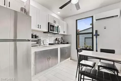 Kitchen - 3000 47th St SW, Naples, FL 34116 photo 5 of 6