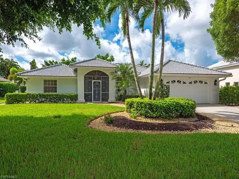 179 Palmetto Dunes Cir, Naples, FL 34113