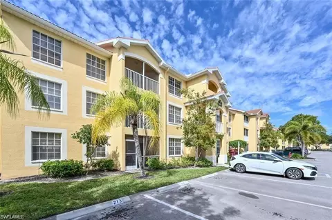 4630 Saint Croix Ln #834, Naples, FL 34109