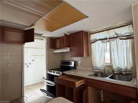 Kitchen - 5205 Mitchell St, Naples, FL 34113 photo 2 of 2