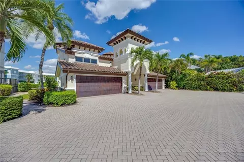 1311 Chesapeake Ave #4A, Naples, FL 34102