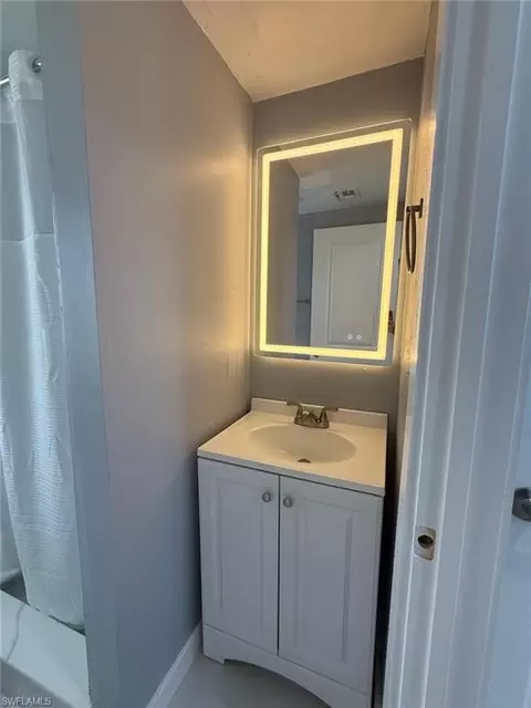 Bath - 5317 Fleming St, Naples, FL 34113 photo 6 of 6