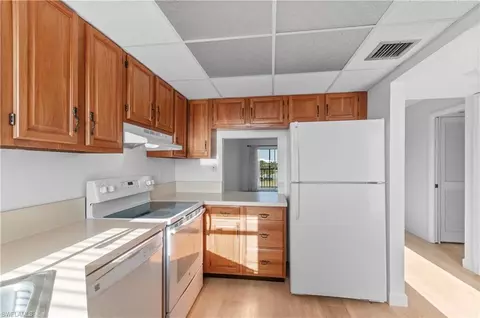 Kitchen - 37 High Point Cir E #505, Naples, FL 34103 photo 3 of 3