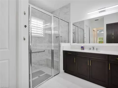 Bath - 12239 Bonnet Dr, Naples, FL 34120 photo 2 of 4