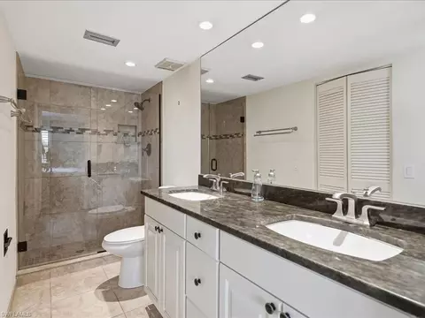 Bath - 221 Fox Glen Dr #2201, Naples, FL 34104 photo 1 of 2