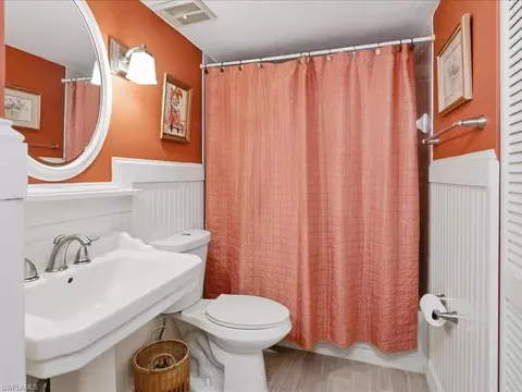 Bath - 221 Fox Glen Dr #2201, Naples, FL 34104 photo 2 of 2