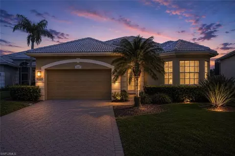 19427 Silver Oak Dr, Fort Myers, FL 33967