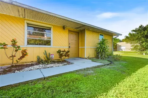 Exterior - 4410 Outer Dr, Naples, FL 34112 photo 2 of 5