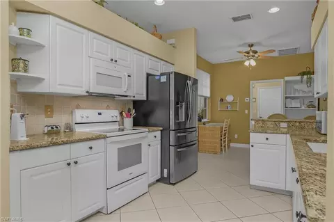 Kitchen - 23240 Grassy Pine Dr, Estero, FL 33928 photo 4 of 5