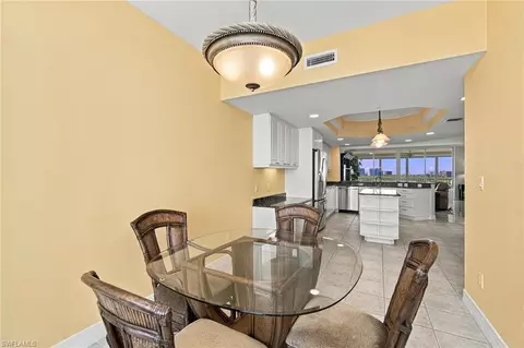 Dining - 425 Dockside Dr #703, Naples, FL 34110 photo 4 of 4