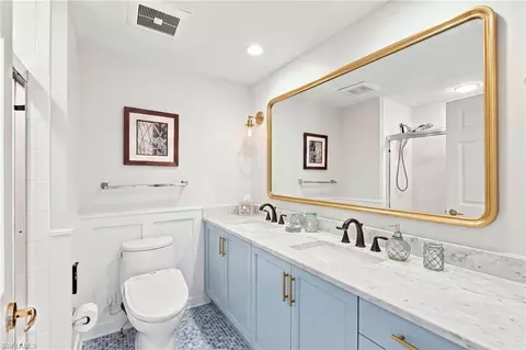 Bath - 425 Dockside Dr #703, Naples, FL 34110 photo 5 of 6