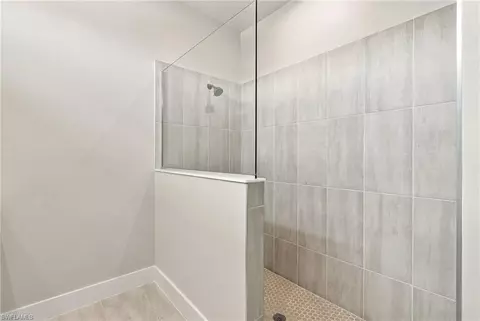 Bath - 19442 Viewmont Way, Estero, FL 33928 photo 2 of 4