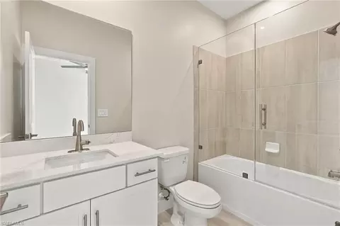Bath - 19442 Viewmont Way, Estero, FL 33928 photo 3 of 4