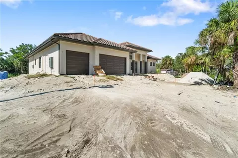 Exterior - 721 Golden Gate Blvd W, Naples, FL 34120 photo 4 of 7