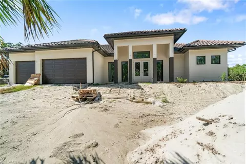 Exterior - 721 Golden Gate Blvd W, Naples, FL 34120 photo 3 of 7