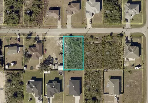 3607 10th St SW, Lehigh Acres, FL 33976