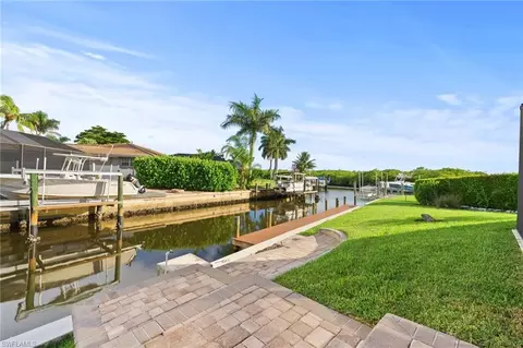 Exterior - 2105 Sheepshead Dr, Naples, FL 34102 photo 11 of 12