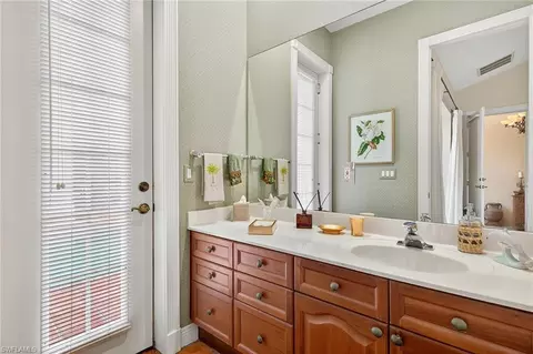 Bath - 556 Eagle Creek Dr, Naples, FL 34113 photo 2 of 4