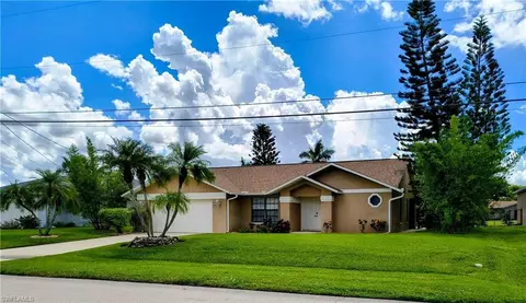 2306 SE 8th St, Cape Coral, FL 33990