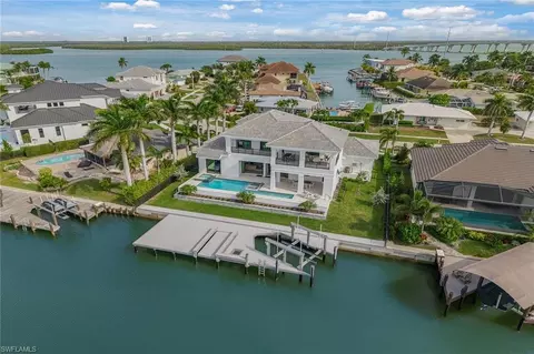 920 Iris Ct, Marco Island, FL 34145