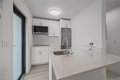 Kitchen - 683 100th Ave N, Naples, FL 34108 photo 5 of 5
