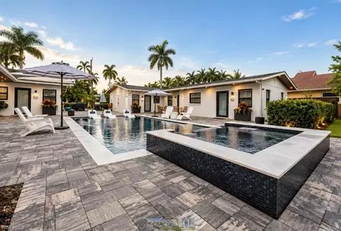 Exterior - 683 100th Ave N, Naples, FL 34108 photo 5 of 7