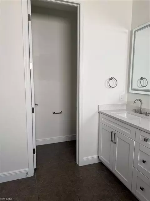Bath - 3549 Canopy Cir, Naples, FL 34120 photo 2 of 5
