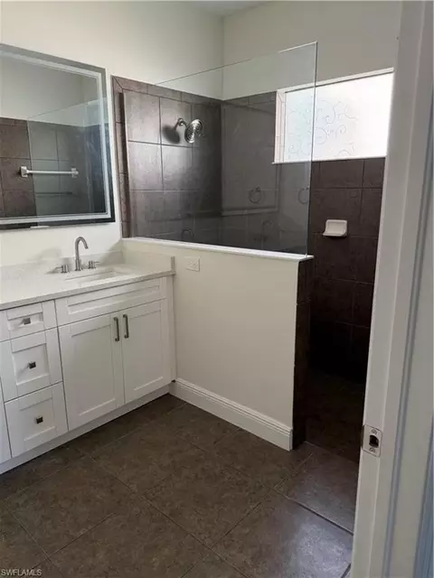 Bath - 3549 Canopy Cir, Naples, FL 34120 photo 3 of 5