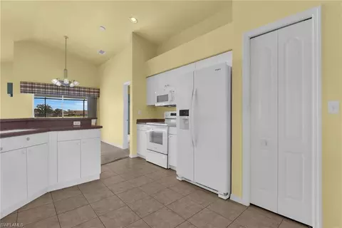 Kitchen - 21613 Windham Run, Estero, FL 33928 photo 2 of 3