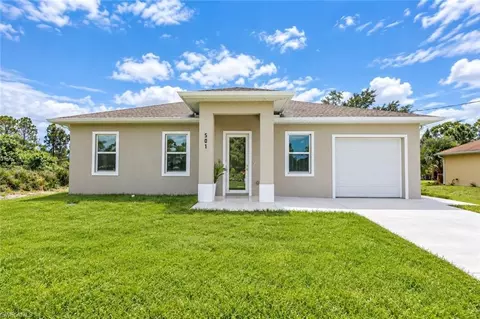 501 Willowbrook Dr, Lehigh Acres, FL 33972