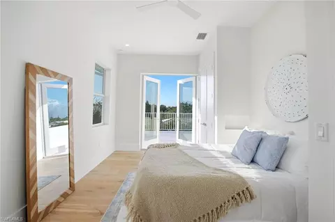 Bedroom - 2778 Shoreview Dr, Naples, FL 34112 photo 3 of 5