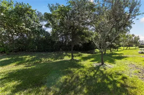 Exterior - 14731 Edgewater Cir, Naples, FL 34114 photo 3 of 8