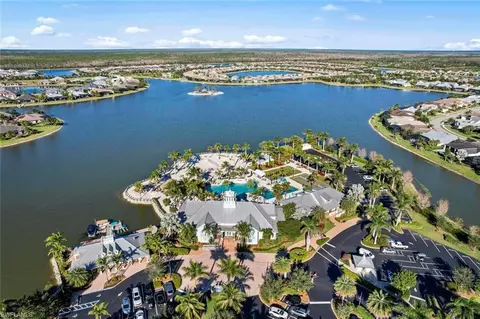 View/Area - 14731 Edgewater Cir, Naples, FL 34114 photo 7 of 8
