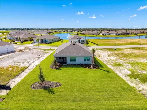 Exterior - 17892 Shade Tree Loop, Punta Gorda, FL 33982 photo 5 of 9