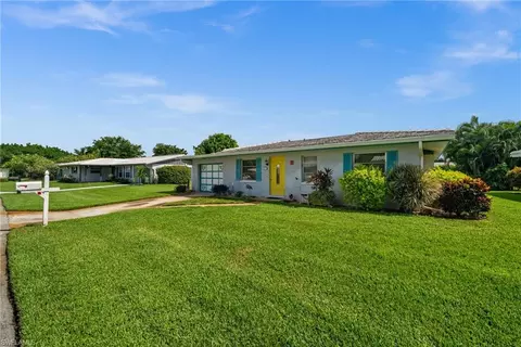 Exterior - 47 Hilo Ct #47, Naples, FL 34112 photo 2 of 6