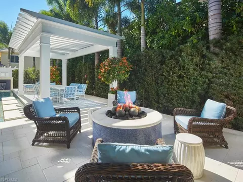 Exterior - 167 4th St N, Naples, FL 34102 photo 3 of 14