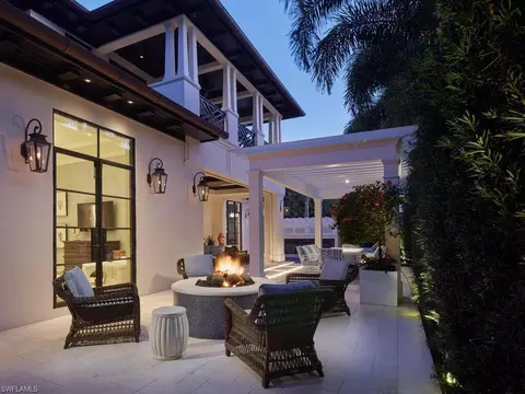 Exterior - 167 4th St N, Naples, FL 34102 photo 8 of 14