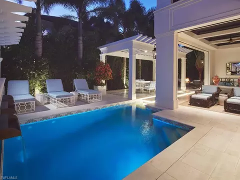 Exterior - 167 4th St N, Naples, FL 34102 photo 11 of 14