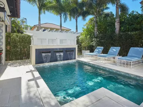 Exterior - 167 4th St N, Naples, FL 34102 photo 5 of 14