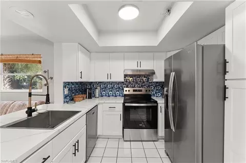 Kitchen - 4448 Pompano, Venice, FL 34293 photo 2 of 4