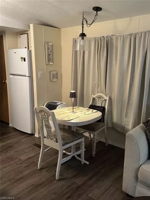 Dining - 11 Zircon Dr, Naples, FL 34114 photo 1 of 1