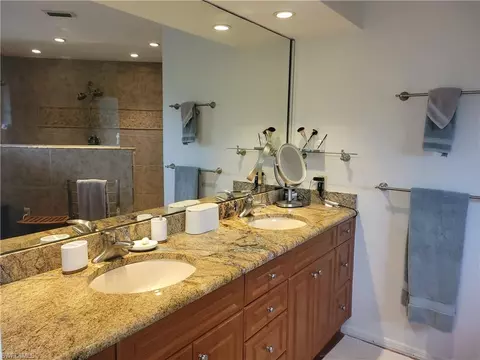 Bath - 5259 Myrtle Ln, Naples, FL 34113 photo 1 of 3