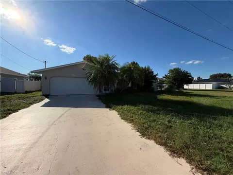 1312 SE 11th Ave, Cape Coral, FL 33990