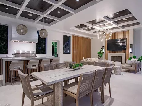 Dining - 1675 Gordon Dr, Naples, FL 34102 photo 2 of 2