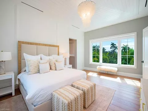 Bedroom - 1675 Gordon Dr, Naples, FL 34102 photo 5 of 5