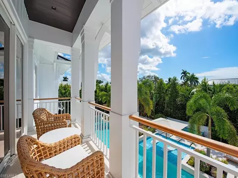 Exterior - 1675 Gordon Dr, Naples, FL 34102 photo 2 of 8
