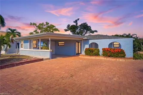 435 Donora Blvd, Fort Myers Beach, FL 33931